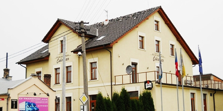 Kompletní elektroinstalace a první generace systému iNELS - restaurace a penzion Cukrovar.